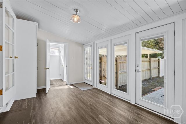 5205 Habersham Street, Savannah, GA 31405