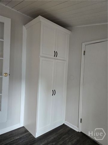 5205 Habersham Street, Savannah, GA 31405