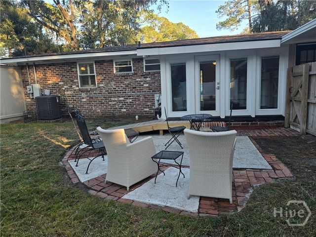 5205 Habersham Street, Savannah, GA 31405