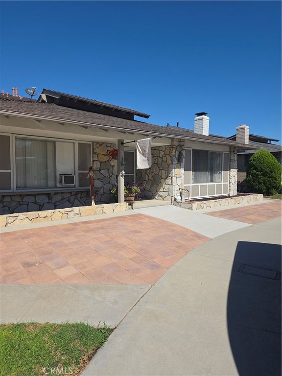 5561 Reno, Huntington Beach, CA 92649 — photo 3
