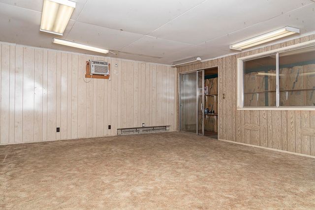123 N Redwood Highway, Cave Junction, OR 97523
