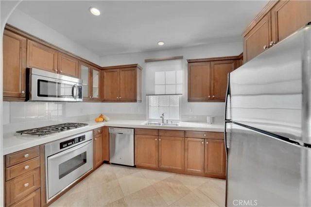 50 Clouds, Irvine, CA 92603