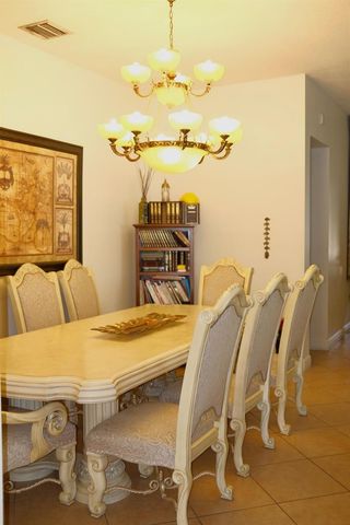10898 Lake Wynds Court, Boynton Beach, FL 33437