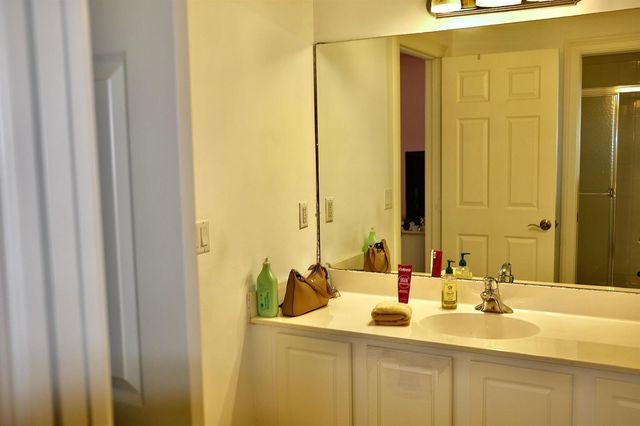 10898 Lake Wynds Court, Boynton Beach, FL 33437
