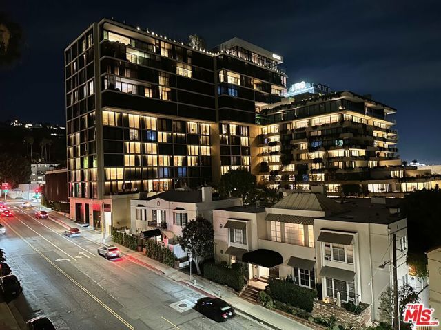 999 N Doheny Drive 408, West Hollywood, CA 90069