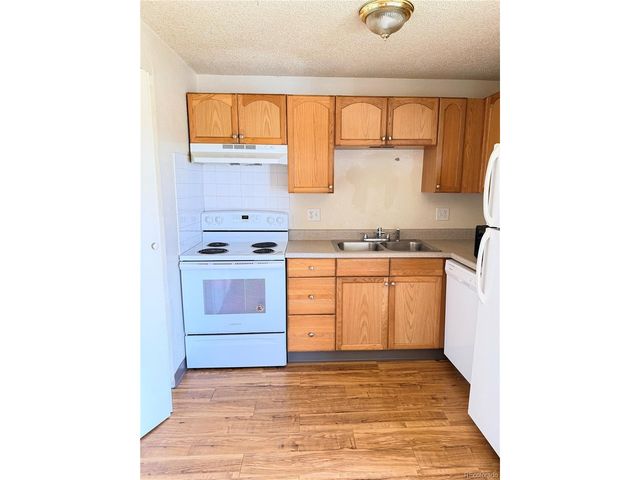 2318 S Colorado Ave, Loveland, CO 80537