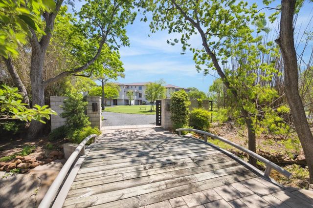 633 Quintana Roo Place, Seabrook, TX 77586