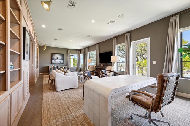 633 Quintana Roo Place, Seabrook, TX 77586