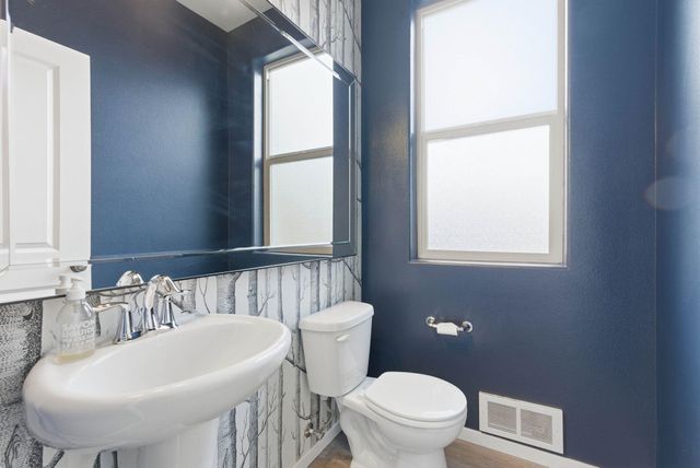 2319 W Bridge Ave, Spokane, WA 99201