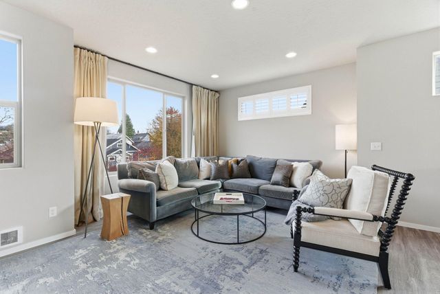 2319 W Bridge Ave, Spokane, WA 99201