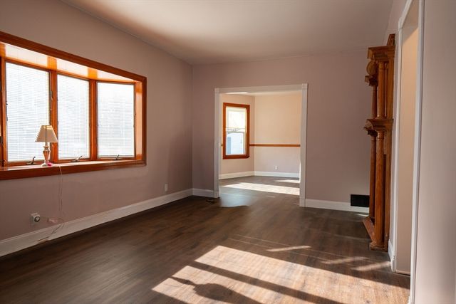 353 Plymouth St, Abington, MA 02351