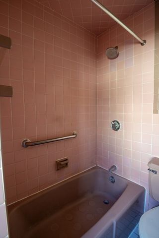 353 Plymouth St, Abington, MA 02351