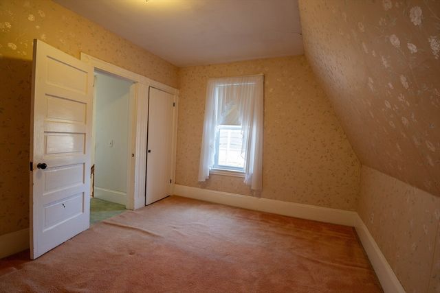 353 Plymouth St, Abington, MA 02351