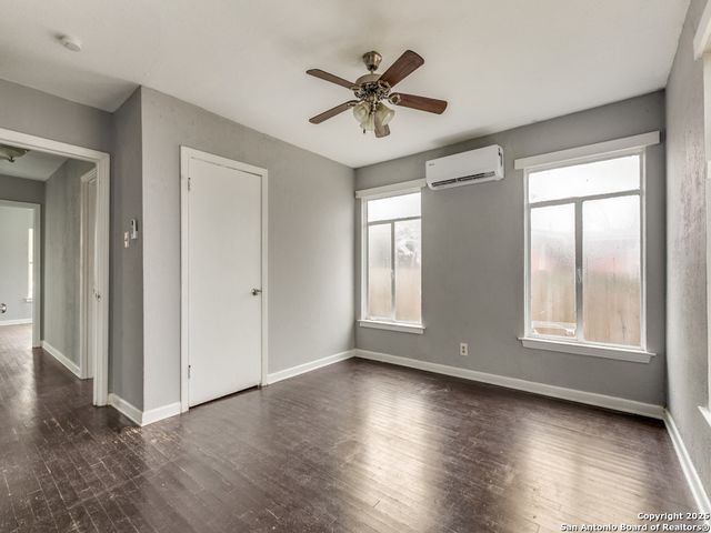 518 W ACADEMY ST, San Antonio, TX 78226