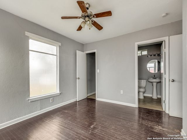518 W ACADEMY ST, San Antonio, TX 78226