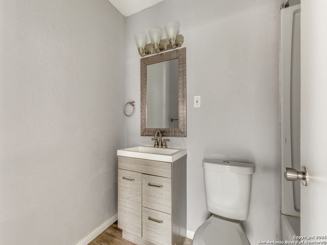 518 W ACADEMY ST, San Antonio, TX 78226