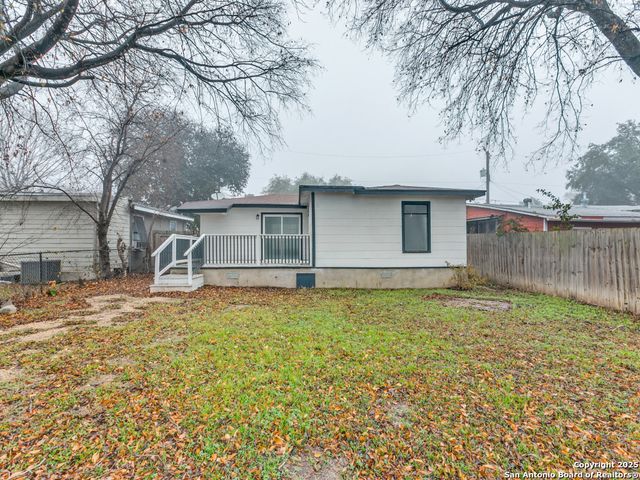518 W ACADEMY ST, San Antonio, TX 78226