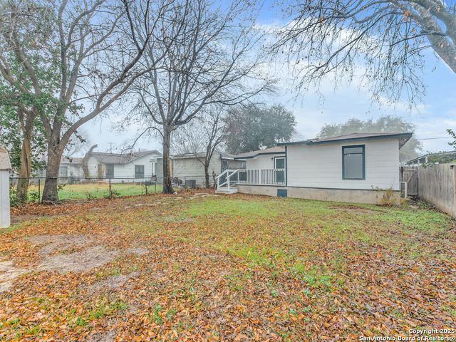 518 W ACADEMY ST, San Antonio, TX 78226