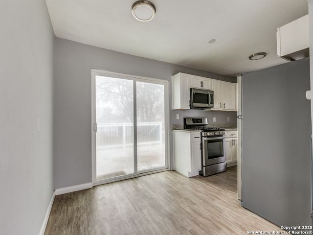 518 W ACADEMY ST, San Antonio, TX 78226
