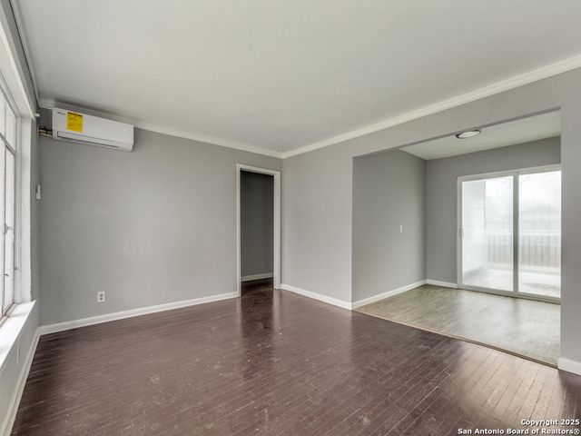 518 W ACADEMY ST, San Antonio, TX 78226