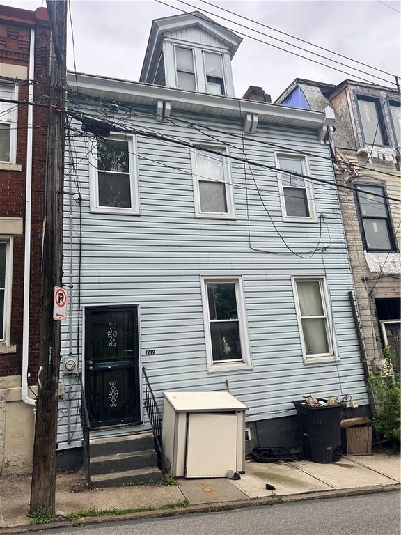 1219 Itin Street, Spring Hill, PA 15212