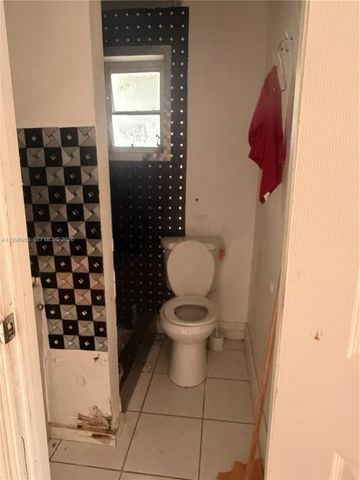 634 SW 10th Avenue, Miami, FL 33130