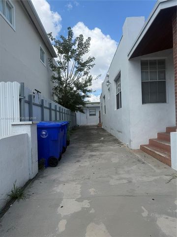 634 SW 10th Avenue, Miami, FL 33130