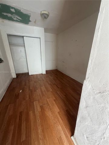 634 SW 10th Avenue, Miami, FL 33130