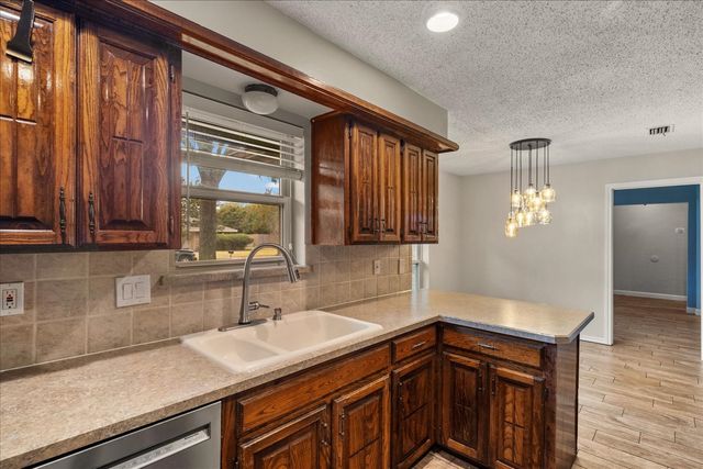 1919 Baylor Drive, Richardson, TX 75081