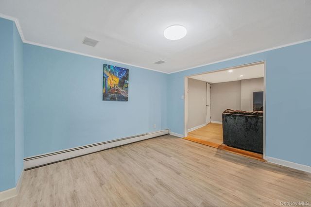 15 Macon Street, Lindenhurst, NY 11757