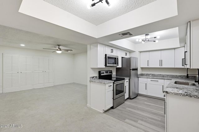 4444 E PARADISE VILLAGE Parkway N 252, Phoenix, AZ 85032