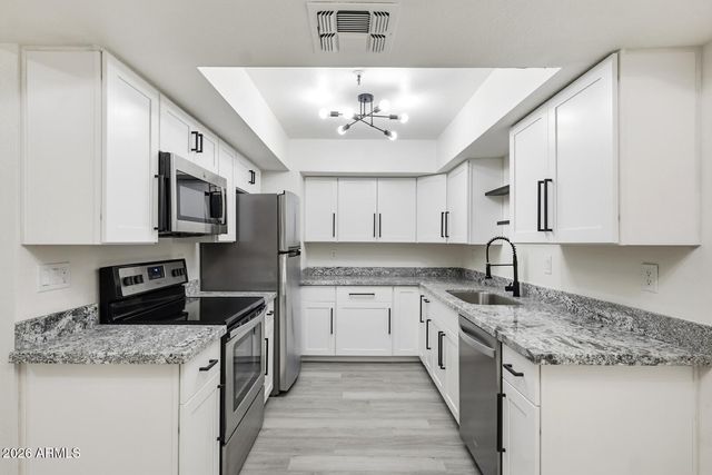 4444 E PARADISE VILLAGE Parkway N 252, Phoenix, AZ 85032