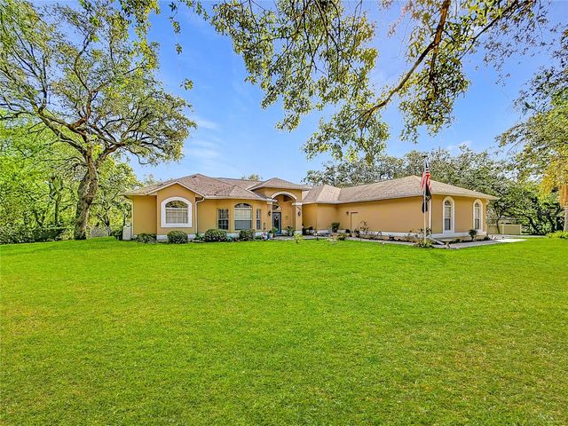 10301 FOX SPARROW AVENUE, Weeki Wachee, FL 34613