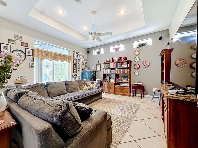 10301 FOX SPARROW AVENUE, Weeki Wachee, FL 34613