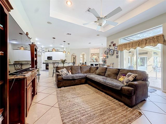 10301 FOX SPARROW AVENUE, Weeki Wachee, FL 34613