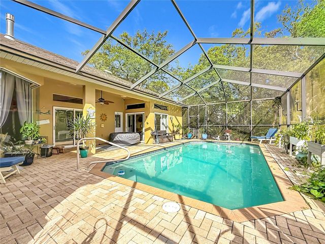 10301 FOX SPARROW AVENUE, Weeki Wachee, FL 34613