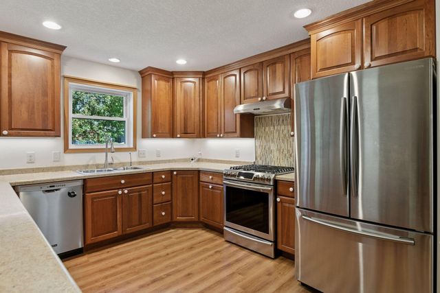 428 St Peter Avenue, Delano, MN 55328