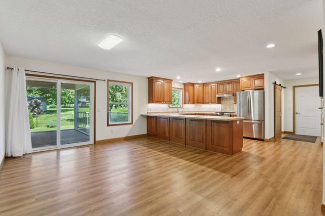 428 St Peter Avenue, Delano, MN 55328