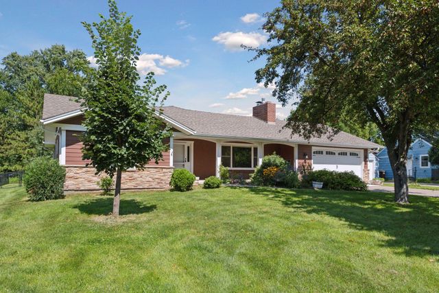 428 St Peter Avenue, Delano, MN 55328