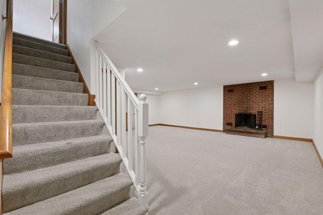 428 St Peter Avenue, Delano, MN 55328