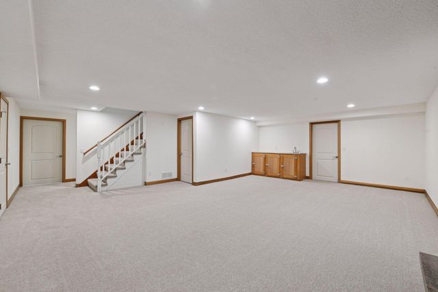 428 St Peter Avenue, Delano, MN 55328