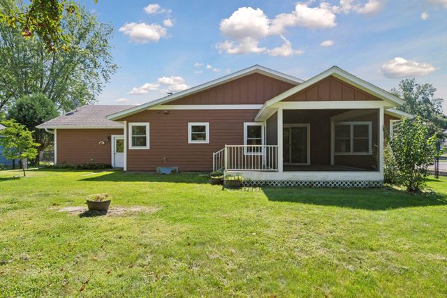 428 St Peter Avenue, Delano, MN 55328