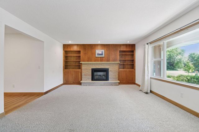 428 St Peter Avenue, Delano, MN 55328