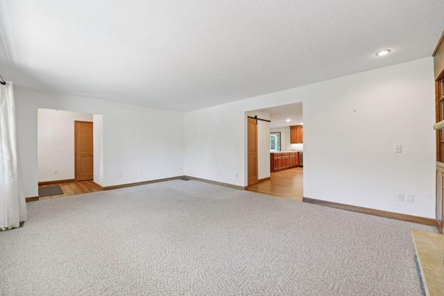 428 St Peter Avenue, Delano, MN 55328