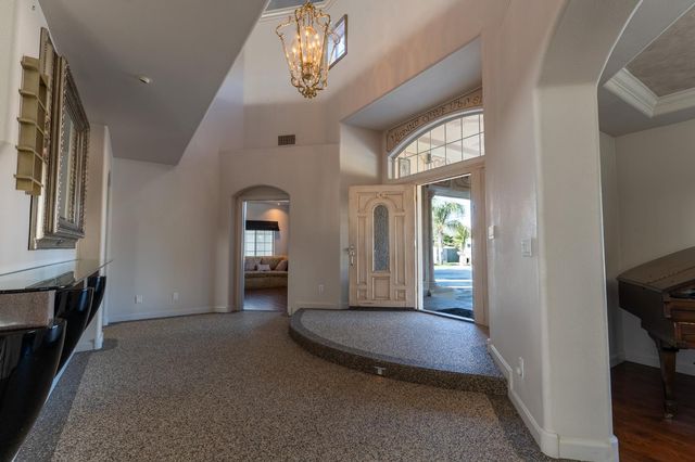 8067 E Belmont Avenue, Fresno, CA 93737