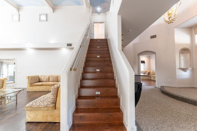 8067 E Belmont Avenue, Fresno, CA 93737