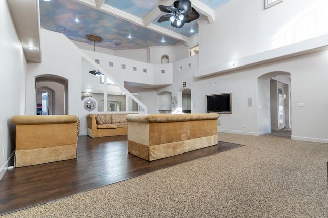 8067 E Belmont Avenue, Fresno, CA 93737