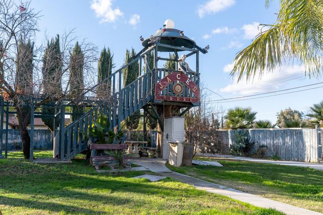 8067 E Belmont Avenue, Fresno, CA 93737