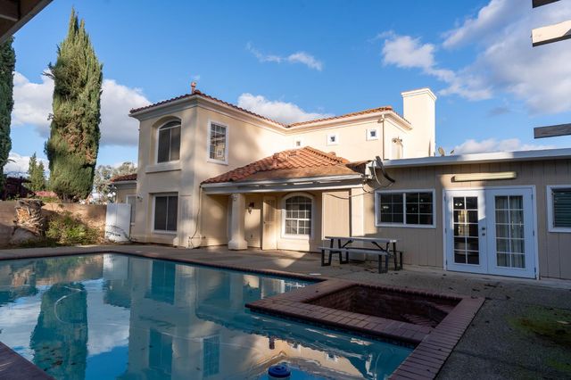 8067 E Belmont Avenue, Fresno, CA 93737