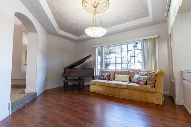 8067 E Belmont Avenue, Fresno, CA 93737